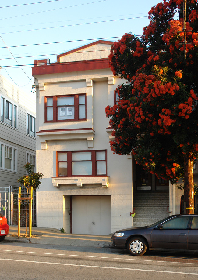 630-634 Cabrillo St in San Francisco, CA - Building Photo - Building Photo