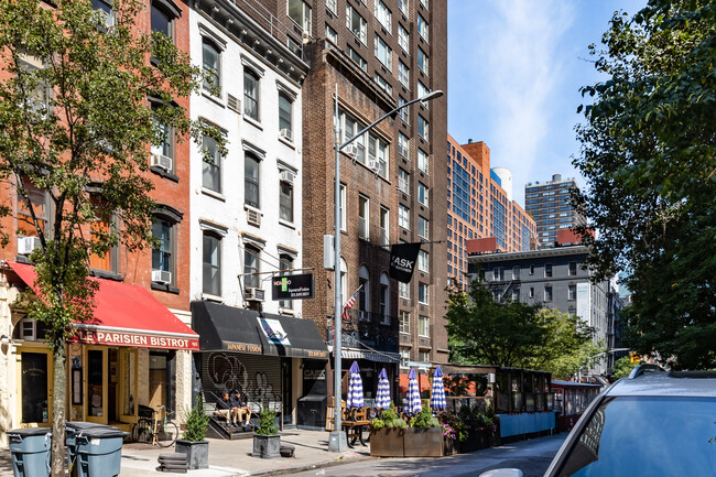 167 E 33rd St in New York, NY - Building Photo - Building Photo