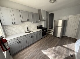 1456 Kaighns Ave in Camden, NJ - Building Photo