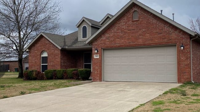 property at 2622 N Brush Creek Dr