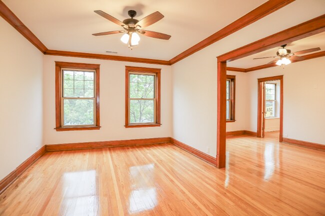 2121 Irving Park Rd