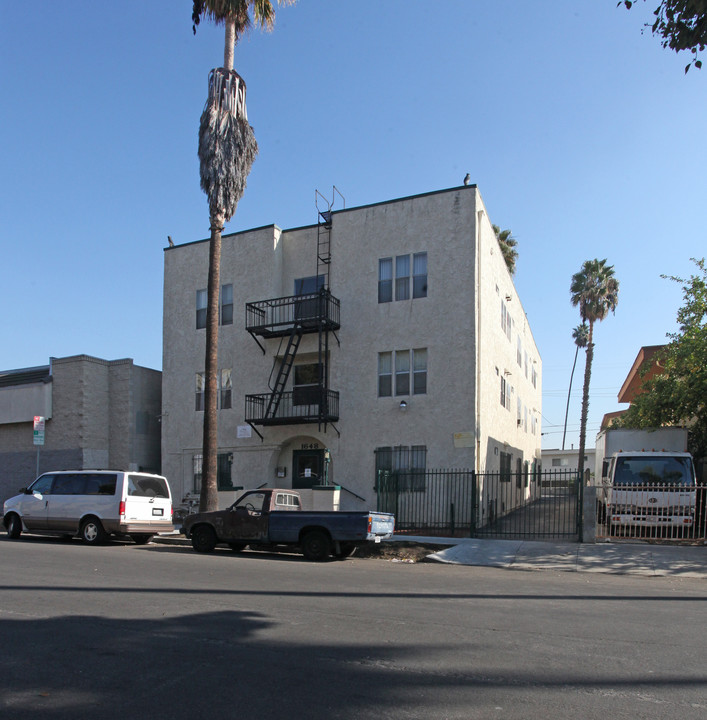 Princess Apartments in Los Angeles, CA - Building Photo