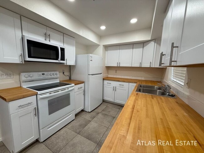 property at 4554 E Paradise Village Pkwy N