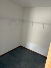 209 River Laurel Dr in Belleville, IL - Building Photo - Building Photo