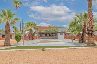 2198 N Country Club Rd in Tucson, AZ - Foto de edificio - Building Photo