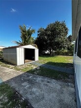 18121 NW 32nd Ave in Miami Gardens, FL - Building Photo - Building Photo