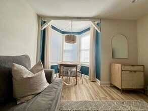 157 Baileyville Rd, Unit Second Floor in Middlefield, CT - Foto de edificio - Building Photo