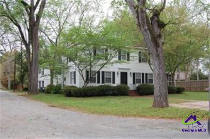 1007 Third St in Perry, GA - Building Photo