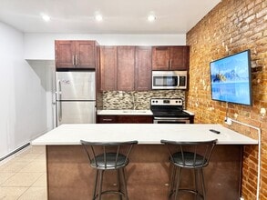 2254 2nd Ave in New York, NY - Building Photo - Building Photo