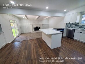 48842 Callens Rd in New Baltimore, MI - Building Photo - Building Photo