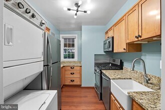 2302 Colston Dr in Silver Spring, MD - Building Photo - Building Photo