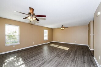 507 Santschi Dr in Herculaneum, MO - Building Photo - Building Photo