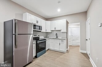 5614 Haverford Ave in Philadelphia, PA - Building Photo - Building Photo