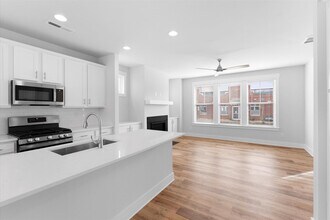 628 Amalfi Dr in Davidson, NC - Building Photo - Building Photo