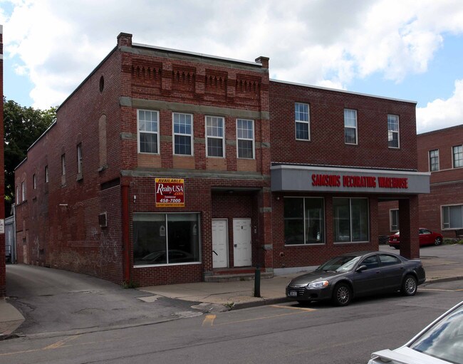 9-15 Elm St in Oneonta, NY - Building Photo - Building Photo
