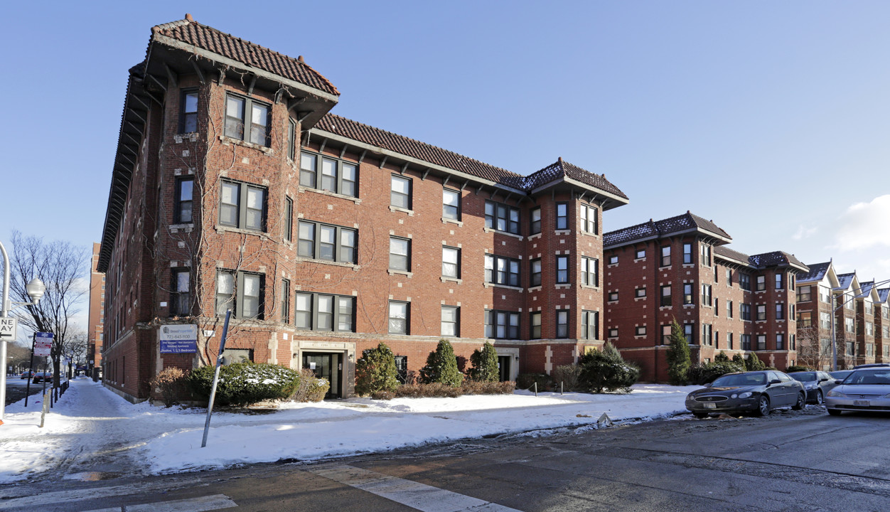 6701-6713 S Merrill Ave in Chicago, IL - Foto de edificio