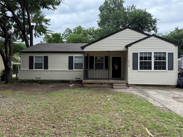 property at 1018 W Saner Ave