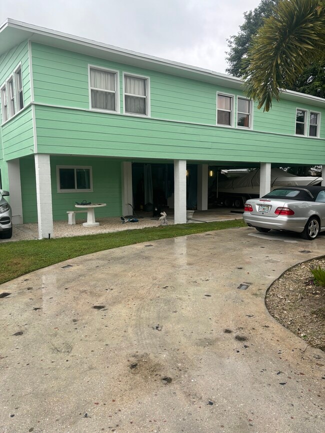 549 Plante St, Unit 549 plante