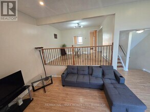 39 John Cabot Way in Toronto, ON - Building Photo - Building Photo