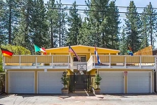 3314 Treehaven Dr, Unit 2 in South Lake Tahoe, CA - Building Photo