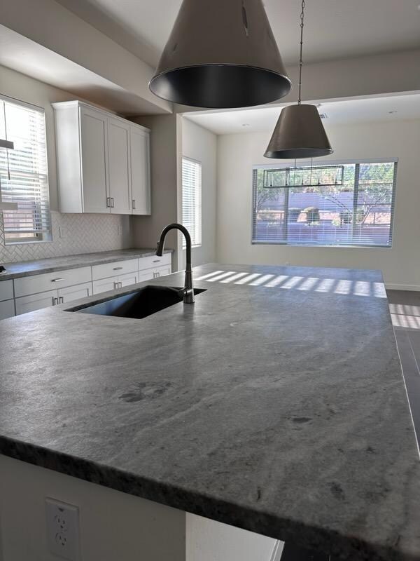 3427 E Harwell Rd in Phoenix, AZ - Building Photo - Building Photo