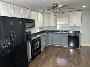 815 N Mable Ave in Sioux Falls, SD - Foto de edificio - Building Photo