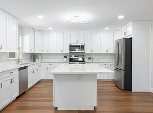 4335 10th Ave S in St. Petersburg, FL - Building Photo - Building Photo