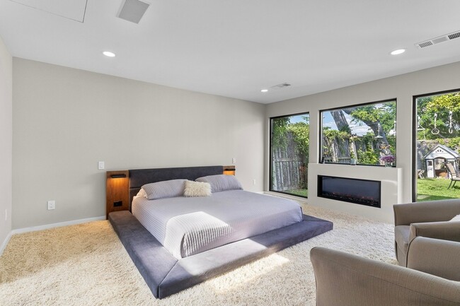 16831 Thomas Chapel Dr in Dallas, TX - Building Photo - Building Photo