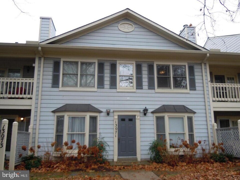 13071 Shadyside Ln in Germantown, MD - Building Photo