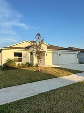 2117 Marksman Rd in Eagle Lake, FL - Building Photo - Building Photo