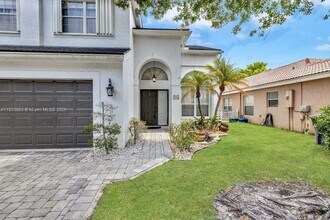 10766 Crescendo Cir in Boca Raton, FL - Foto de edificio - Building Photo