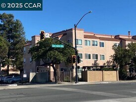 1000 Evergreen Ter in San Pablo, CA - Building Photo