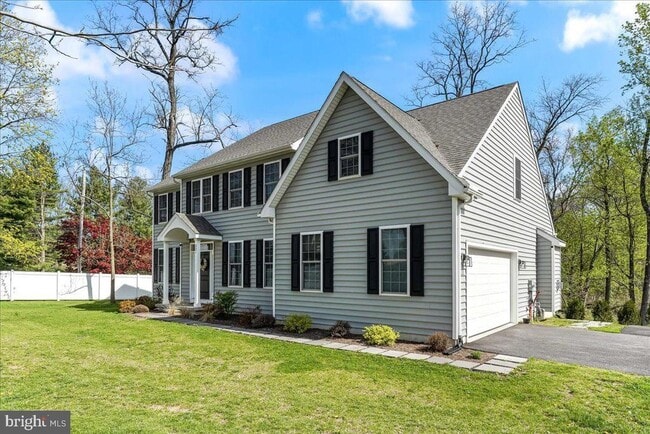 property at 321 Middletown Rd