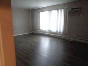 5720 108th St in Chicago Ridge, IL - Building Photo - Building Photo