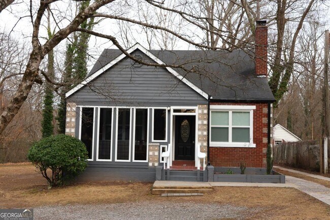 1526 Childress Dr SW in Atlanta, GA - Building Photo - Building Photo