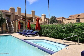 7675 E McDonald Dr in Scottsdale, AZ - Building Photo - Building Photo