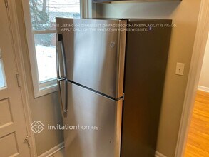 5240 Lee St in Skokie, IL - Foto de edificio - Building Photo