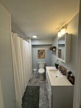 310 Newcomb Rd, Unit 1 in North Kingstown, RI - Building Photo - Building Photo