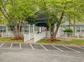 Regency Heights Apartments in Manchester, NH - Building Photo - Building Photo
