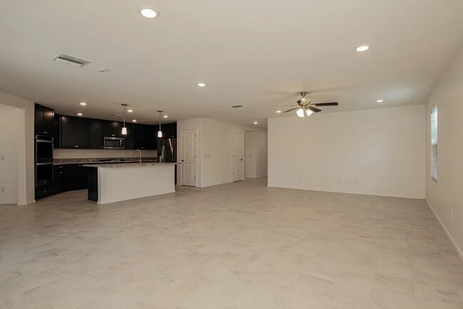 2432 W Jessica Ln in Phoenix, AZ - Building Photo - Building Photo