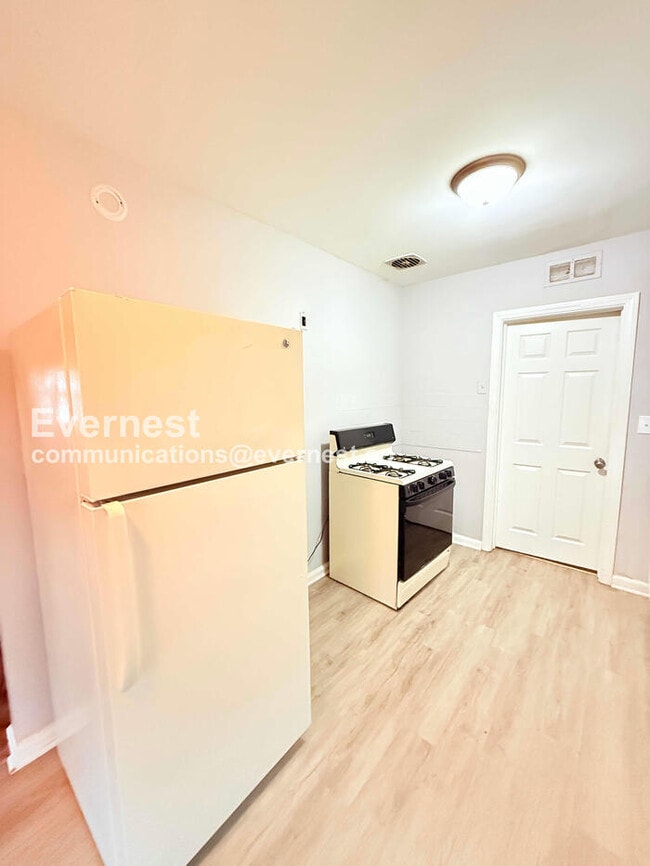 18455 Wormer Ave in Detroit, MI - Building Photo - Building Photo