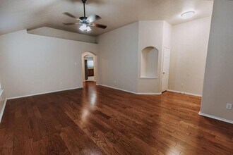 11818 Canyon Falls Dr in Tomball, TX - Building Photo - Building Photo