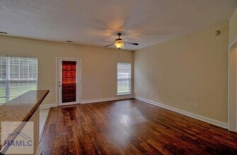 1105 Sara Ln in Hinesville, GA - Building Photo - Building Photo