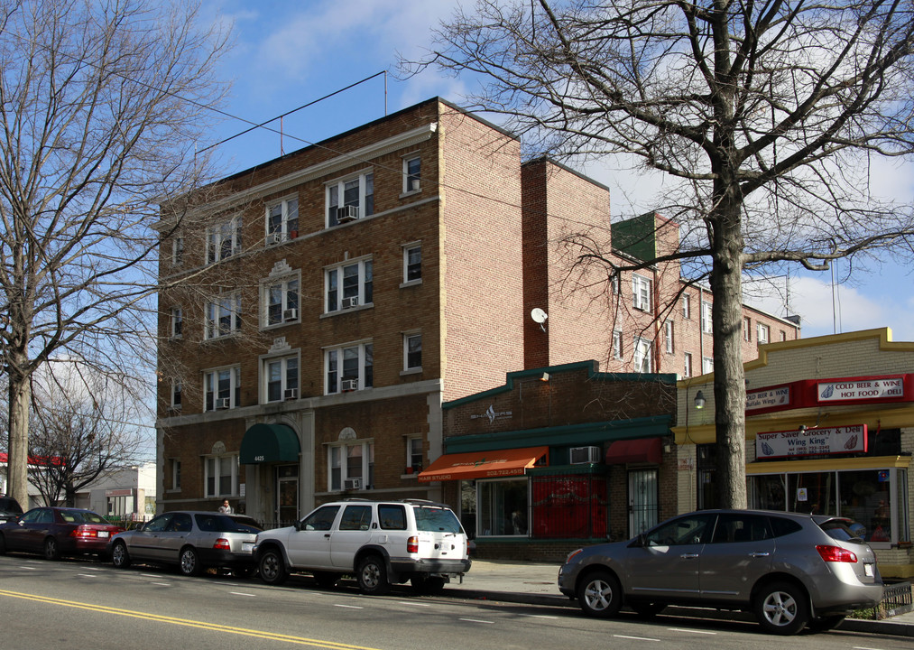 4225 14th St NW in Washington, DC - Building Photo