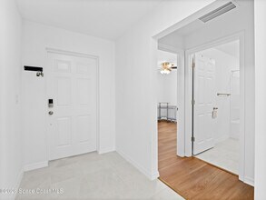 518 Gantry St SW in Palm Bay, FL - Building Photo - Building Photo