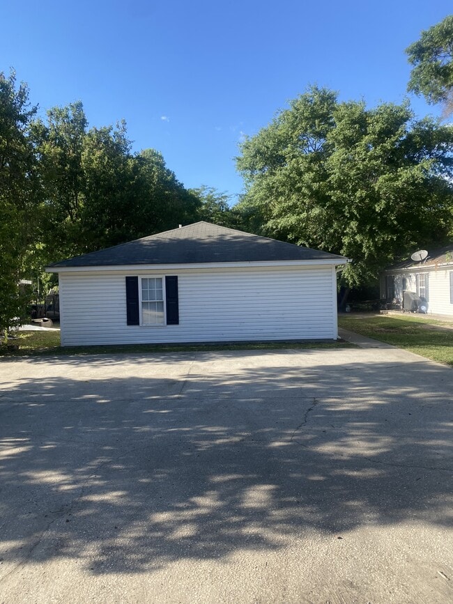 1309 Waverly Ave in Florence, SC - Building Photo - Building Photo