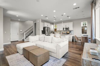 3893 Villa Vista Pl in Concord, CA - Building Photo - Building Photo