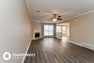 4960 Grand Pines Dr in Memphis, TN - Building Photo - Building Photo