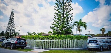 11911 SW 185th St in Miami, FL - Building Photo - Building Photo