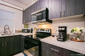 15 Swallow Ave in McAllen, TX - Building Photo - Building Photo